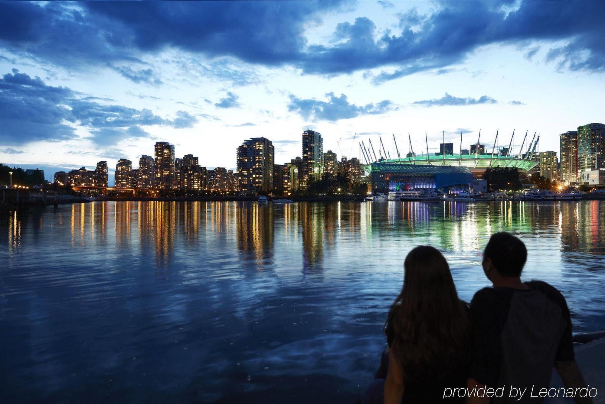 The Burrard Hotel Vancouver Exterior foto